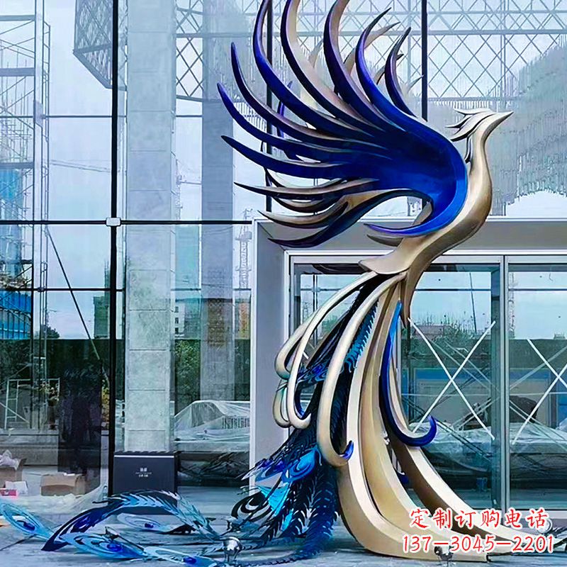 合肥精美彩绘不锈钢孔雀雕塑