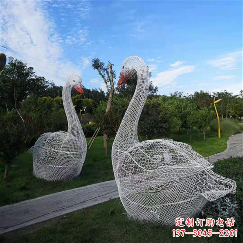 合肥梦幻般的大型网格天鹅景观动物雕塑