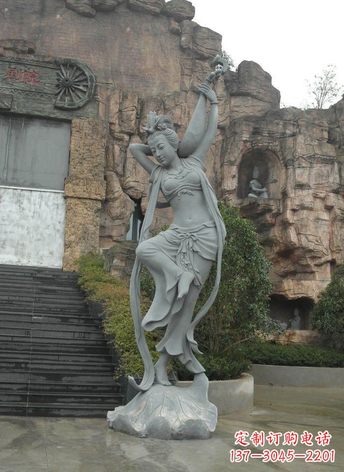 合肥琵琶飞天人物石雕