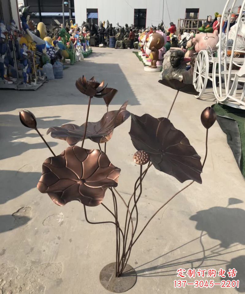 合肥精美锻铜荷花雕塑