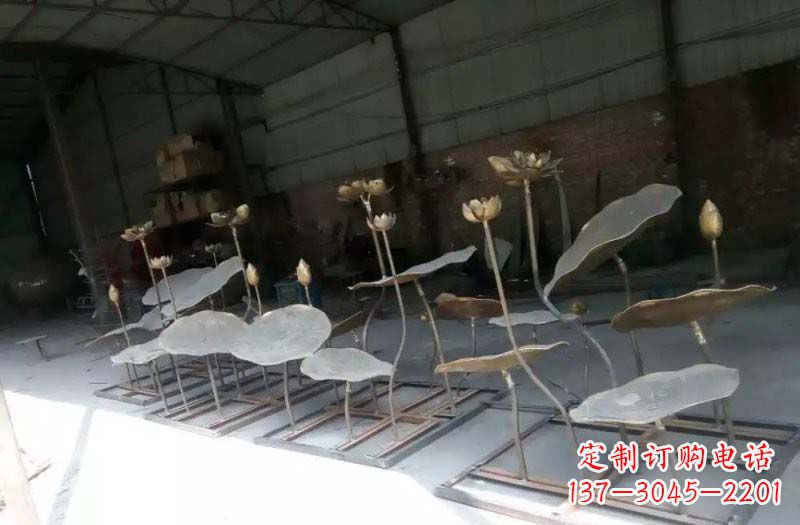 合肥精美锻铜荷花荷叶雕塑