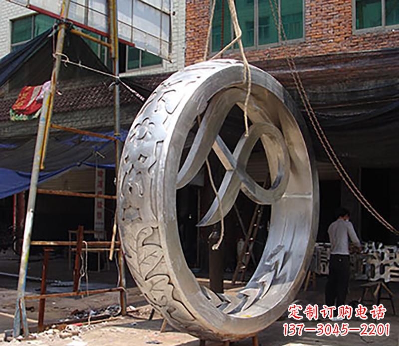 合肥精致环形不锈钢景观雕塑