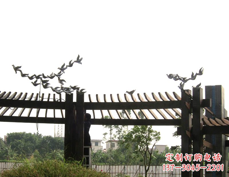 合肥飞翔美景·鸽子雕塑
