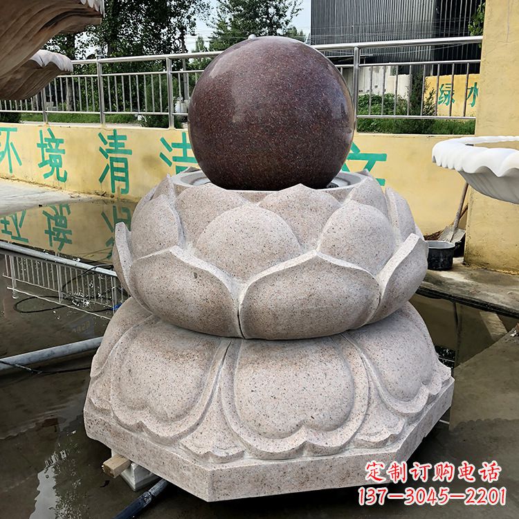 合肥金色彩绘风水球雕塑