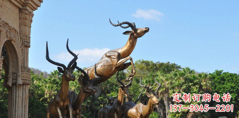 合肥跃动的羚羊雕塑