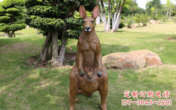 合肥公园玻璃钢仿真袋鼠雕塑