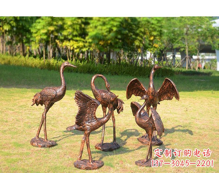 合肥仿铜钢玻璃摇头仙鹤雕塑