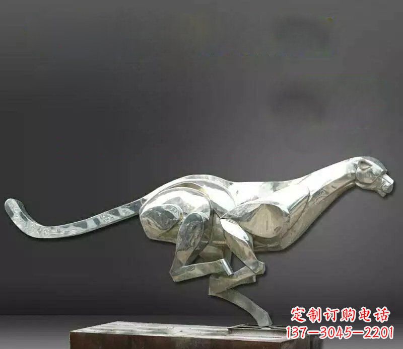 合肥公园不锈钢奔跑的豹子动物雕塑
