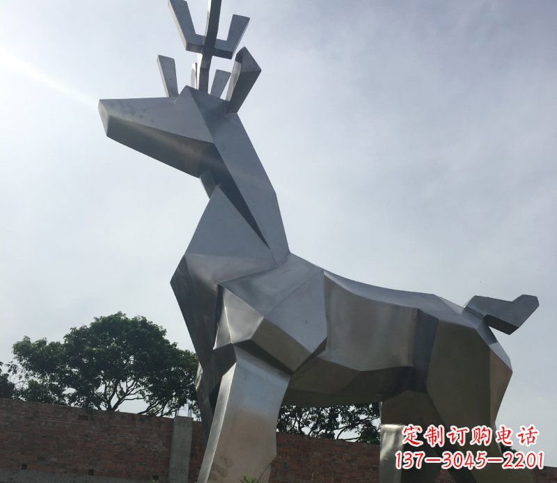 合肥不锈钢几何鹿雕塑