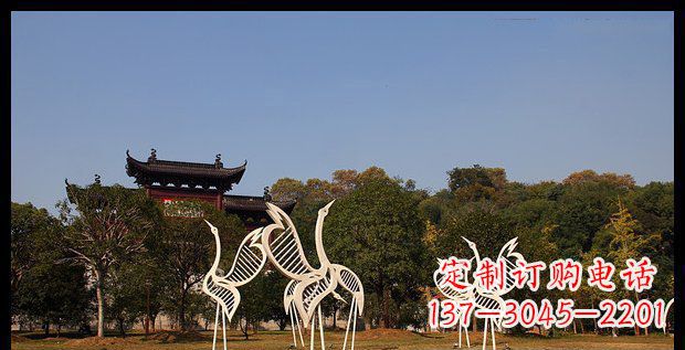 合肥中领雕塑的精美不锈钢仙鹤雕塑