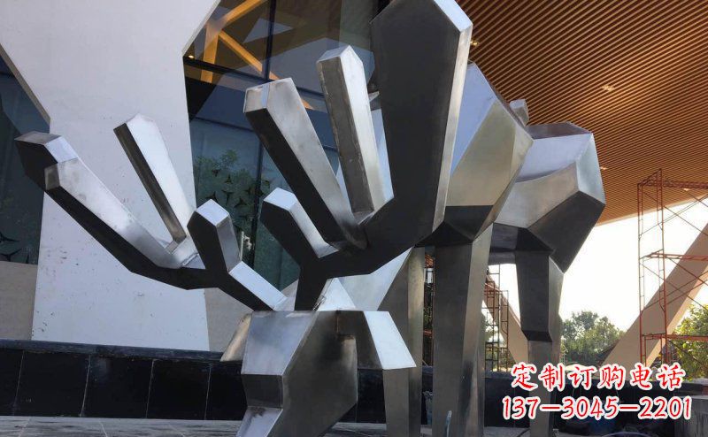 合肥聚体雕塑抽象几何驯鹿