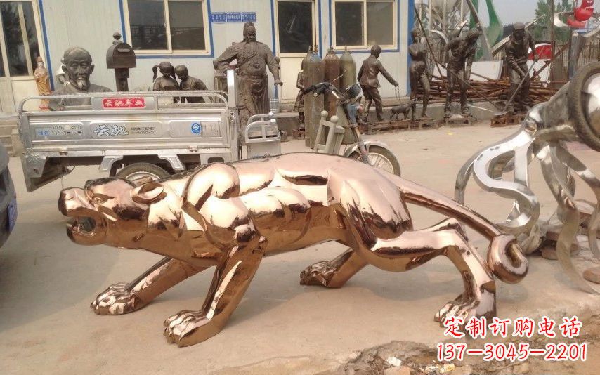 合肥中领雕塑出品不锈钢动物雕塑