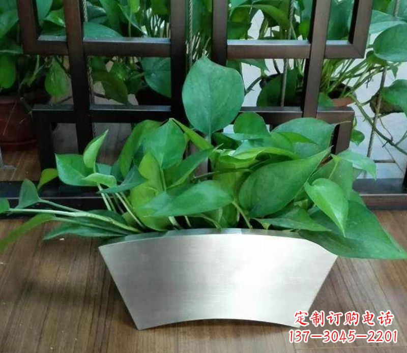 合肥高质量不锈钢花盆雕塑,享受自然完美烘托