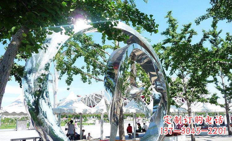 合肥高端实木不锈钢镀层圆环雕塑