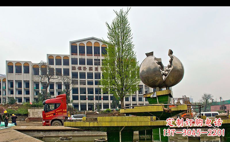 合肥精美不锈钢石榴景观雕塑