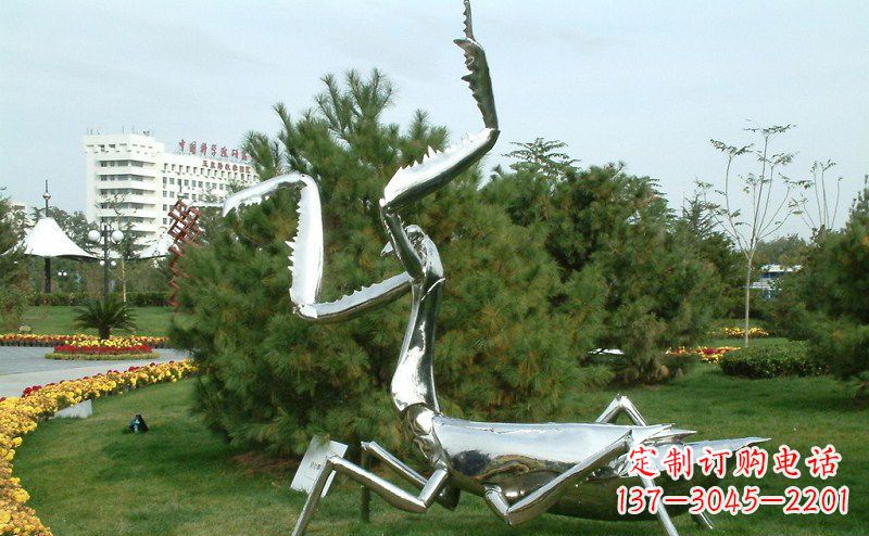 合肥不锈钢雕刻螳螂摆件