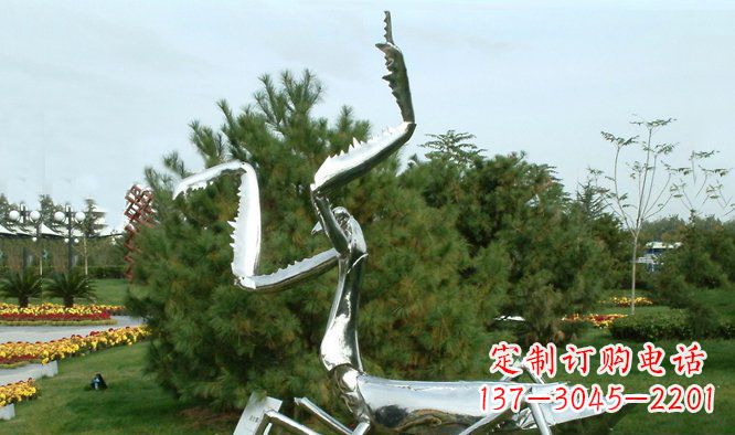 合肥优雅大气的不锈钢螳螂雕塑