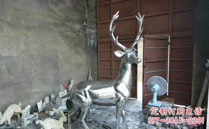 合肥艺术精美的不锈钢鹿装置雕塑