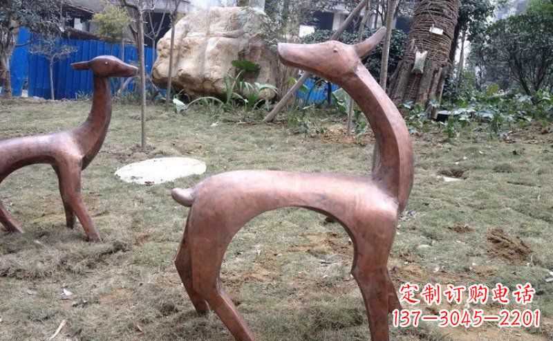 合肥公园抽象小鹿动物铜雕