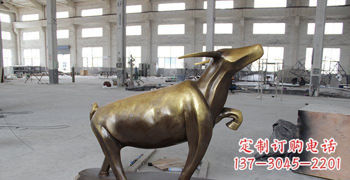 合肥铜制华丽小牛动物雕塑
