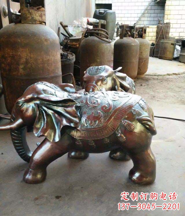 合肥公园大象招财动物铜雕 (2)