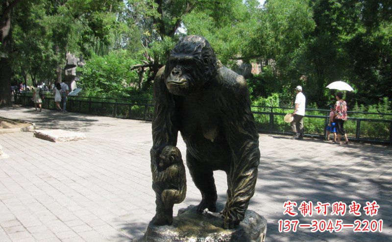 合肥象征力量的猩猩铜雕