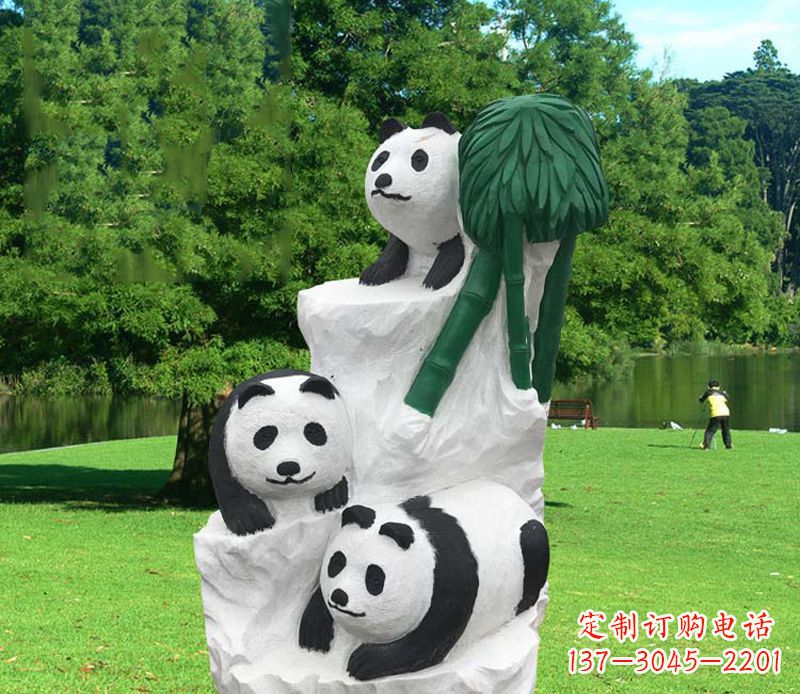 合肥公园大熊猫雕塑