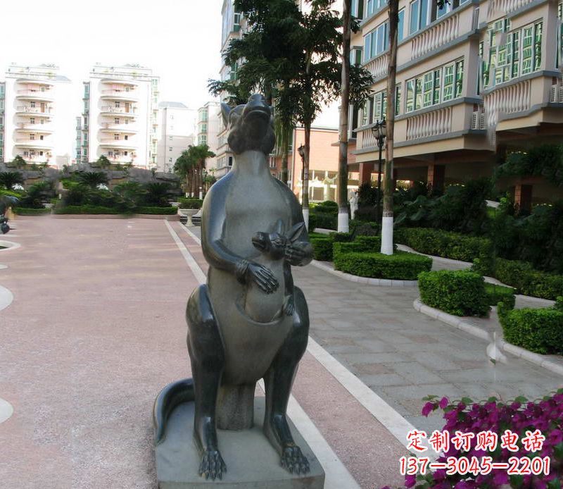 合肥动物园礼品精美袋鼠雕塑