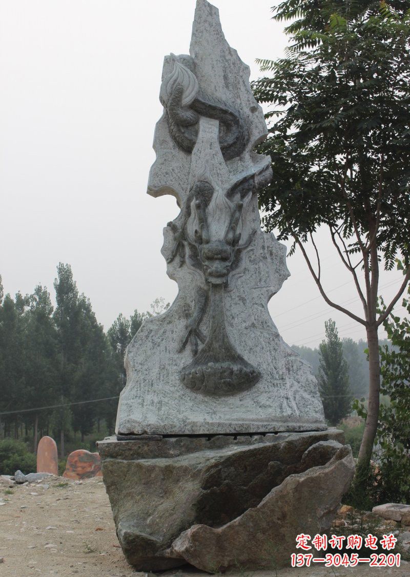合肥公园景区青石吐水龙