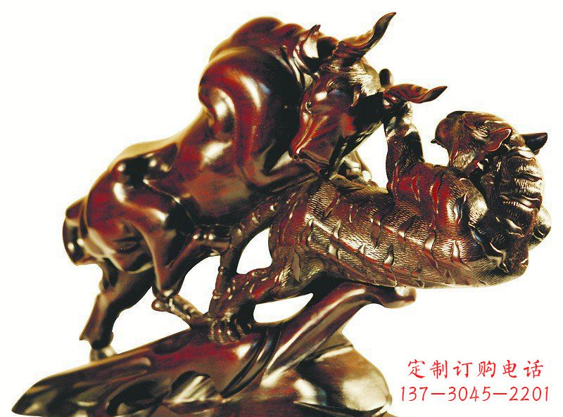 合肥风格独特的铜制老虎雕塑