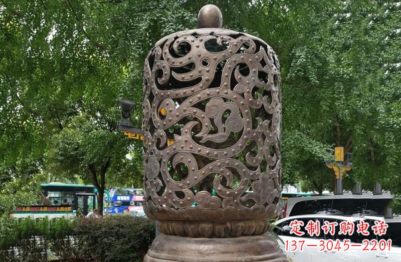合肥浪漫精致镂空灯笼铜雕