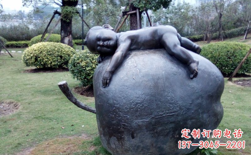 合肥精致可爱的苹果雕塑