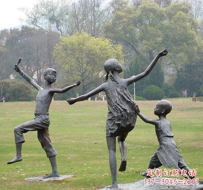 合肥公园人物放风筝的儿童铜雕
