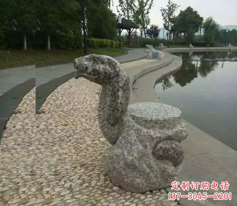 合肥公园十二生肖蛇石雕