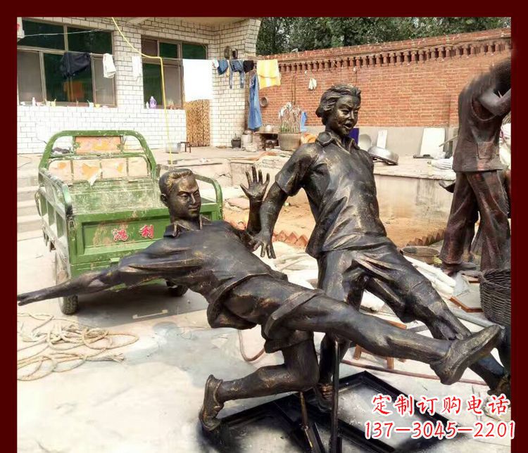 合肥足球迷必备,象征性的足球雕塑