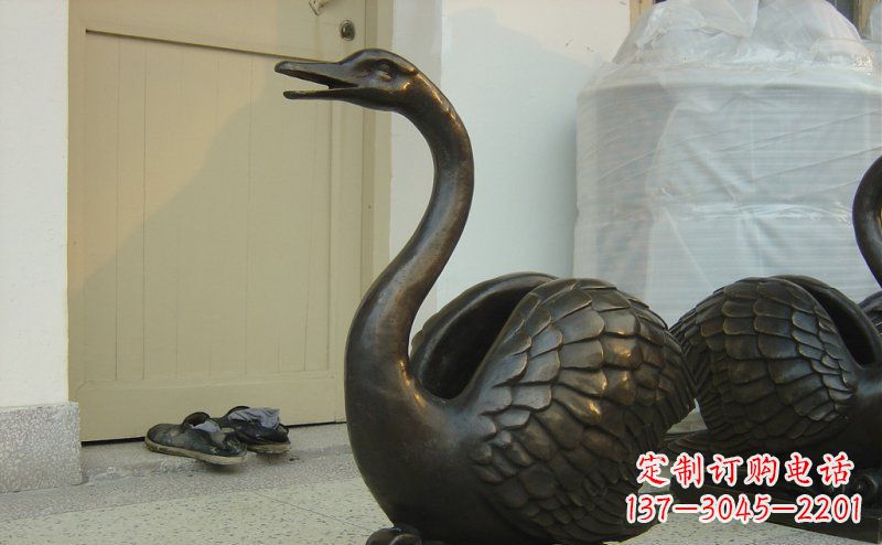 合肥绝美铜板雕刻天鹅雕塑