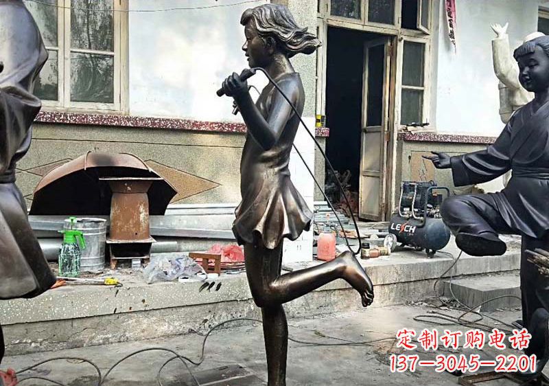 合肥精美女孩铜雕