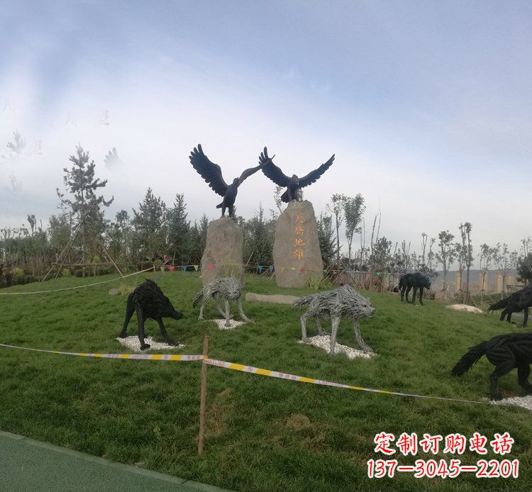 合肥令人惊叹的老鹰雕塑
