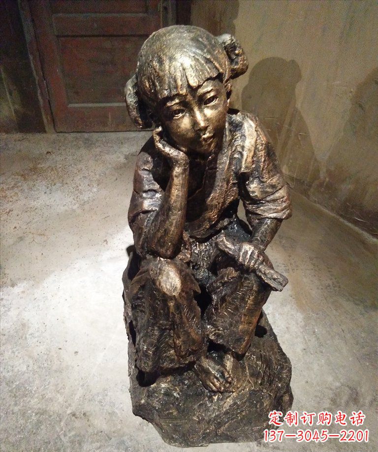 合肥童真美丽的小女孩铜雕