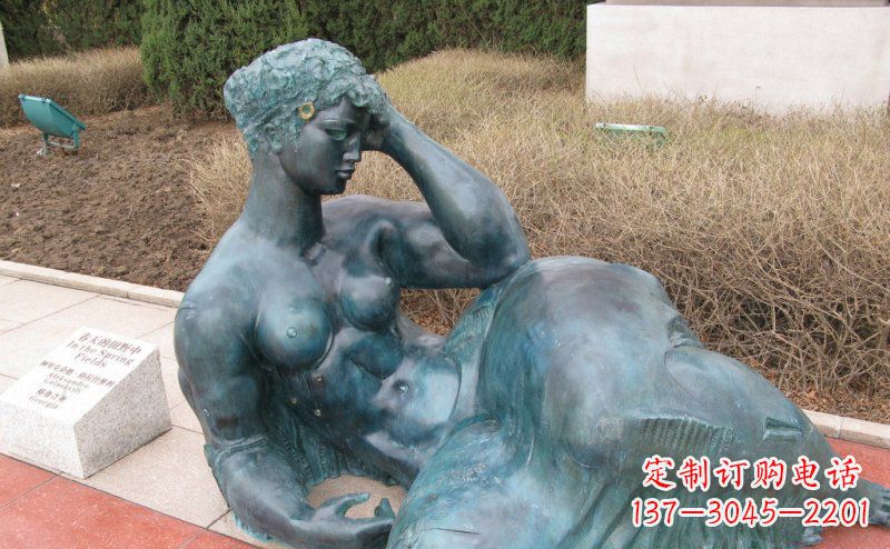 合肥铜质女性人物雕塑