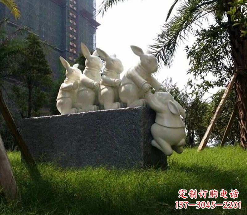 合肥中领雕塑精美兔子石雕