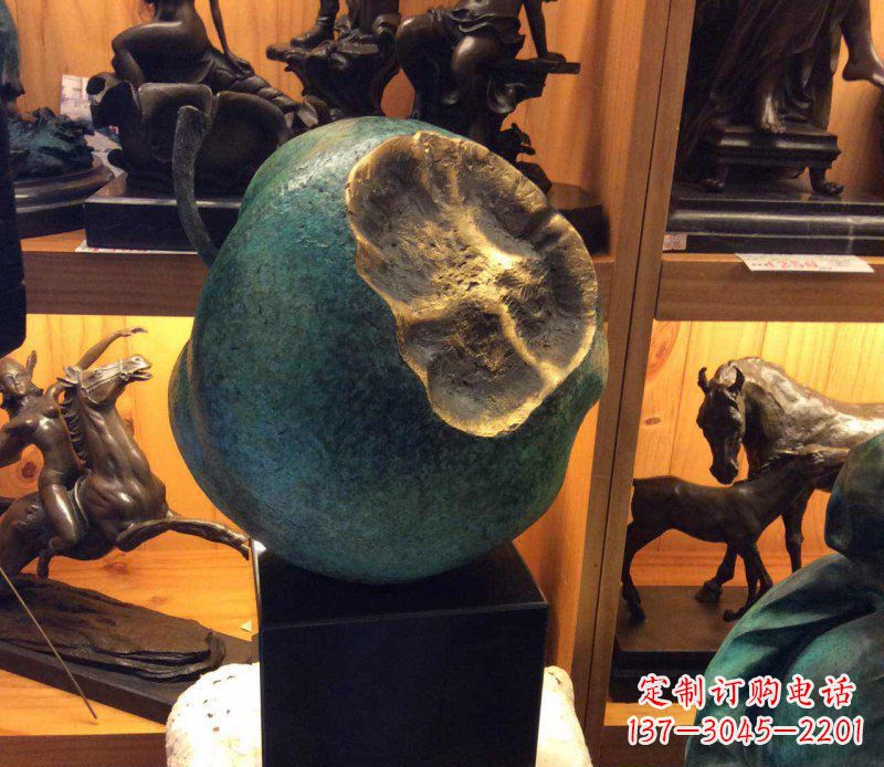 合肥铜质可爱苹果雕塑
