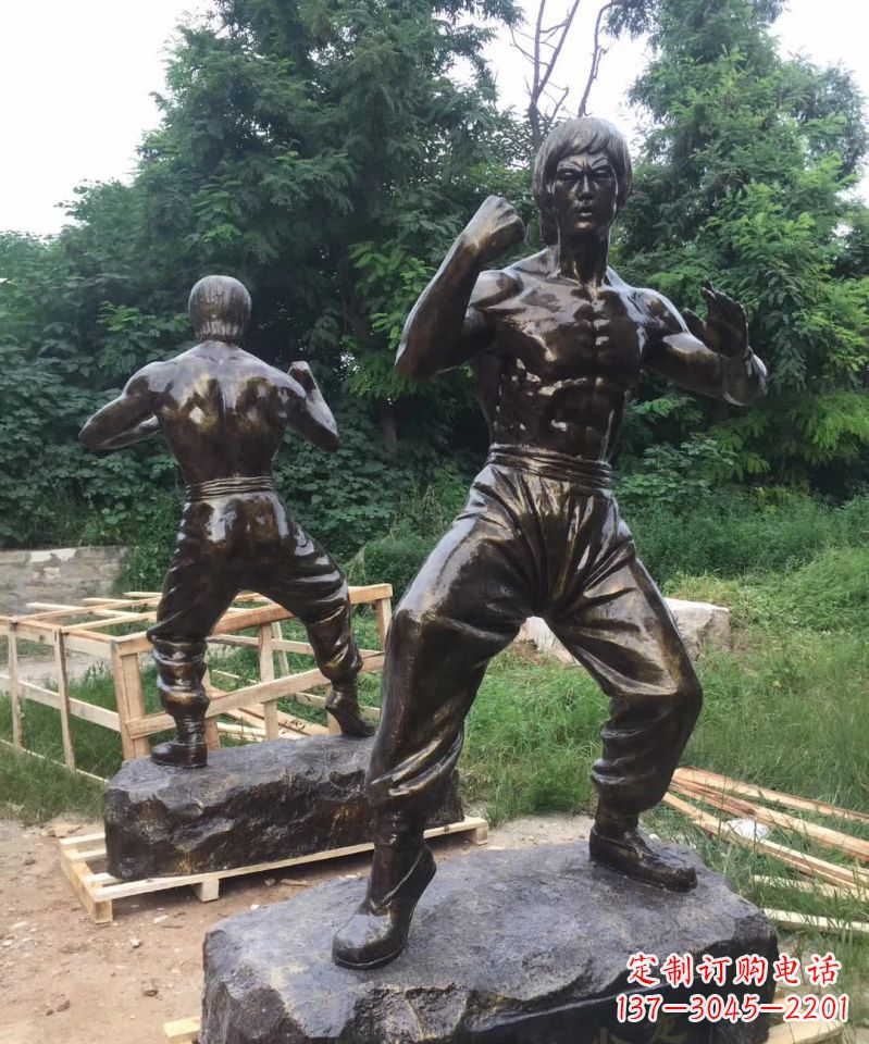 合肥荣耀李小龙,经典之作——“功夫之王”铜雕塑