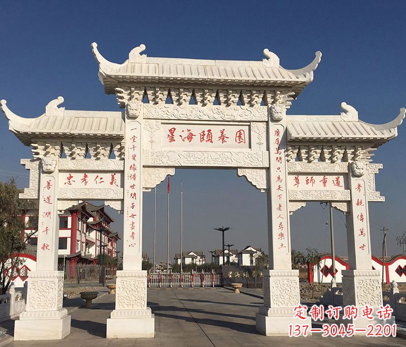合肥古典牌坊浮雕柱子