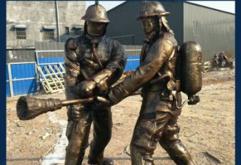 合肥以消防员为原型的铜雕塑