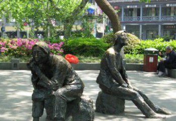 合肥充满深情的老人铜雕