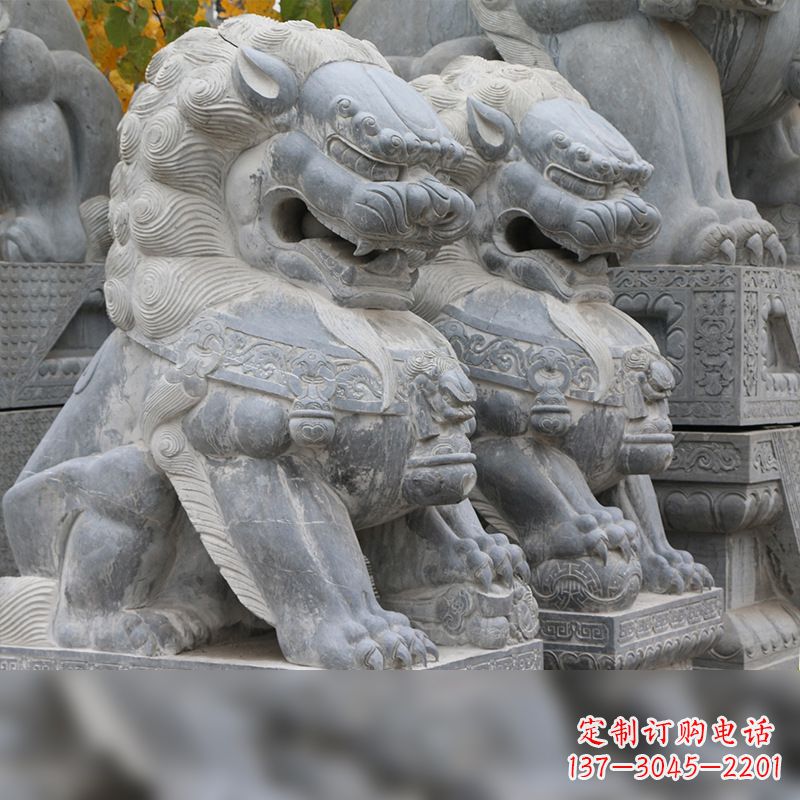合肥中领雕塑:仿故宫青石狮子雕塑