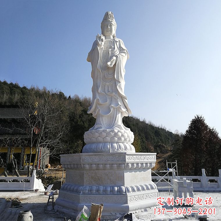 合肥公园雍容华贵的观音石雕