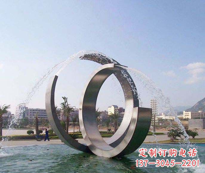 合肥广场不锈钢抽象C形喷泉雕塑
