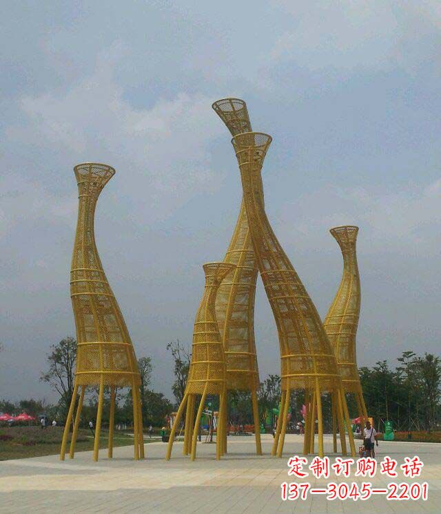 合肥优雅与浪漫的相遇——不锈钢长颈鹿雕塑